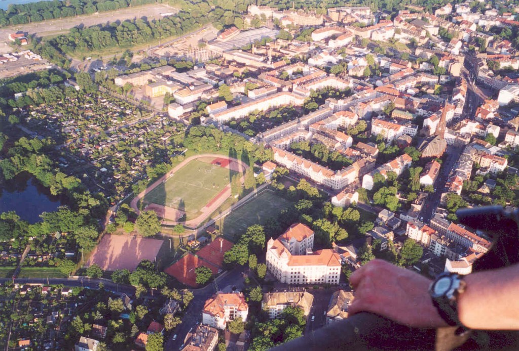 Luftaufnahme Sportanlage Charlottenhof (2004)