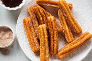 Churros Deliciosos por Leonor, a Chef Mirim de 10 Anos!