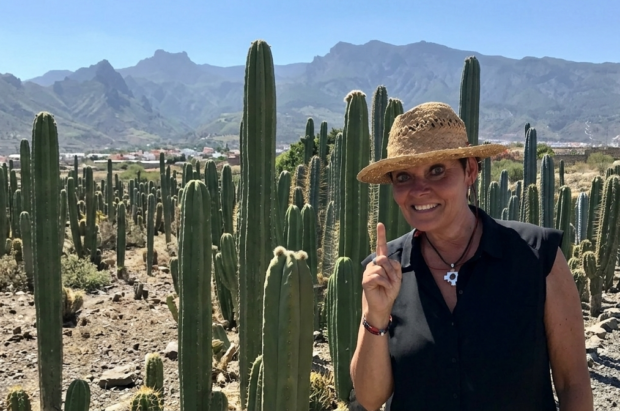Ann Häggebrant på en ö utanför Afrika.