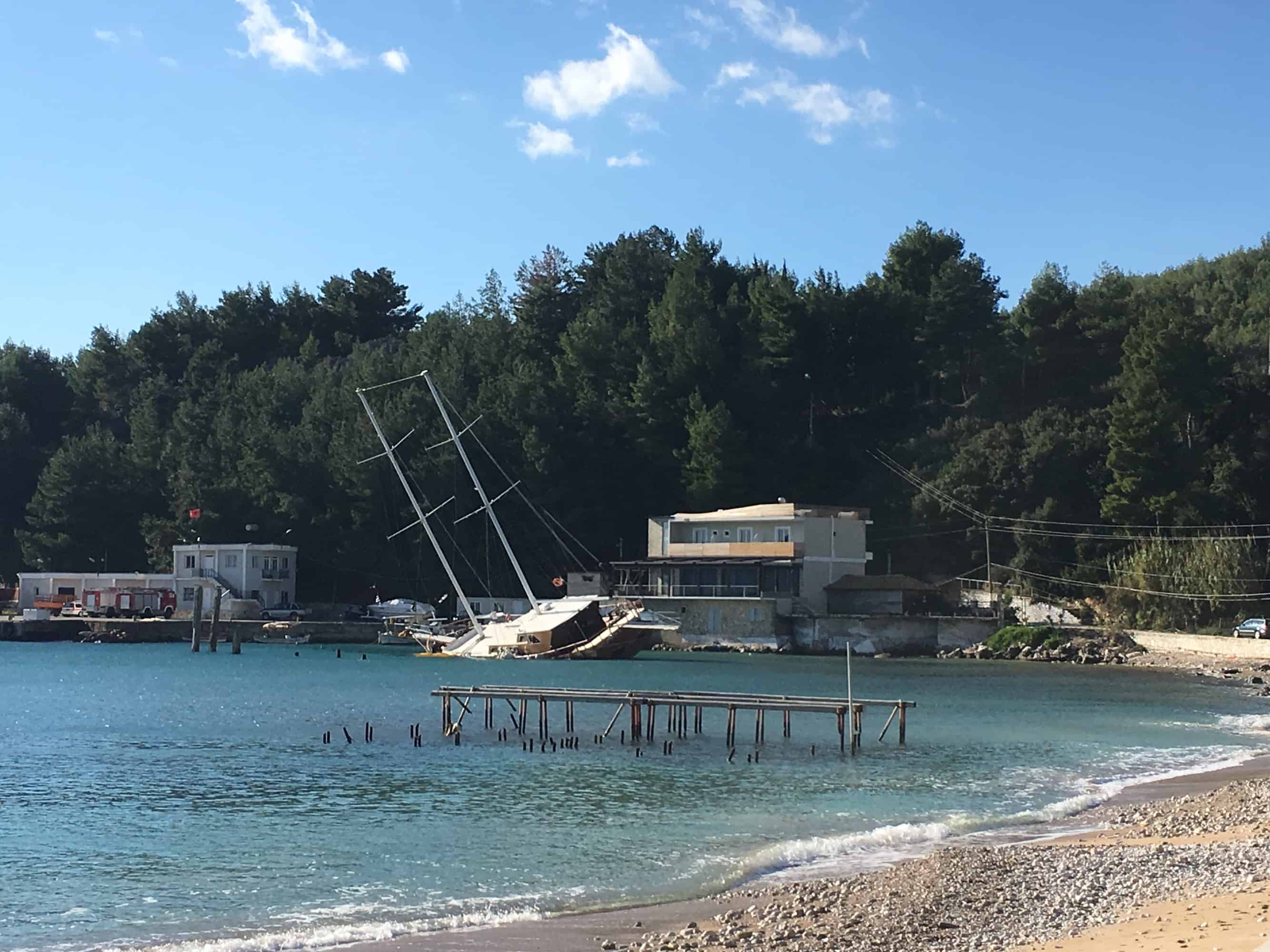 A sinking boat in Himarë