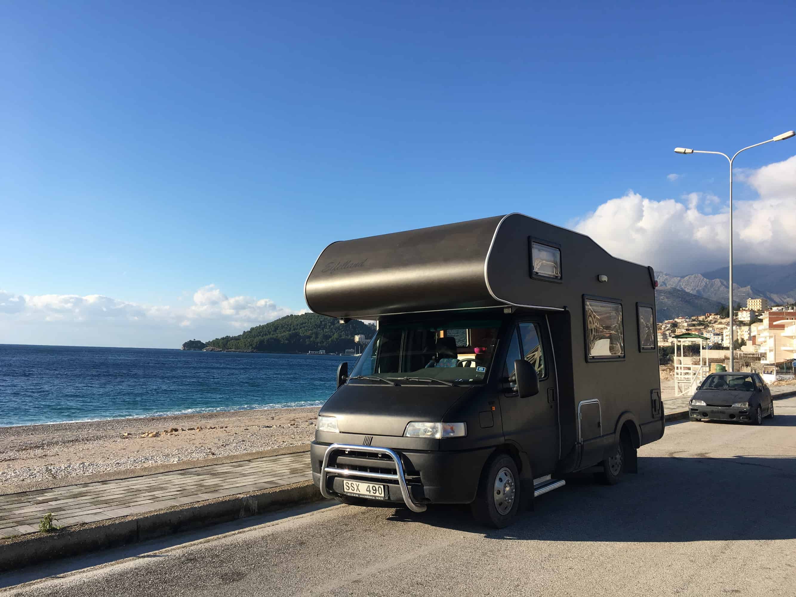 Parking next to the beach