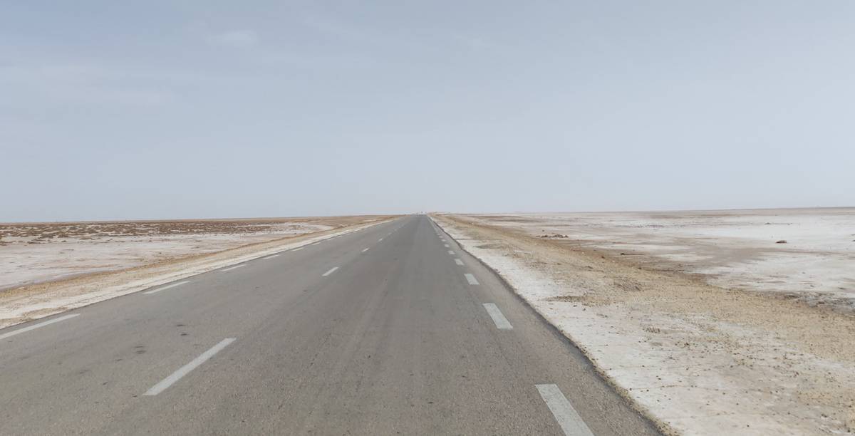 The causeway across Chott el Djerid