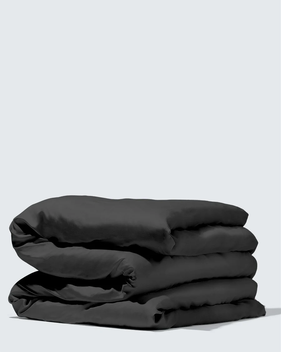 DUVET-Jetblack_Vinkel1kopier_900x