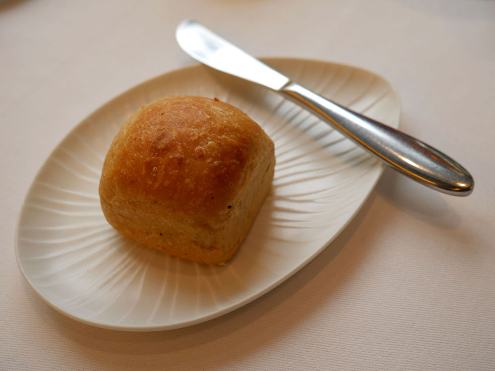 Hautes Exigences LMDL- Restaurant Étude Paris 16 - Brioche à la cacahuète