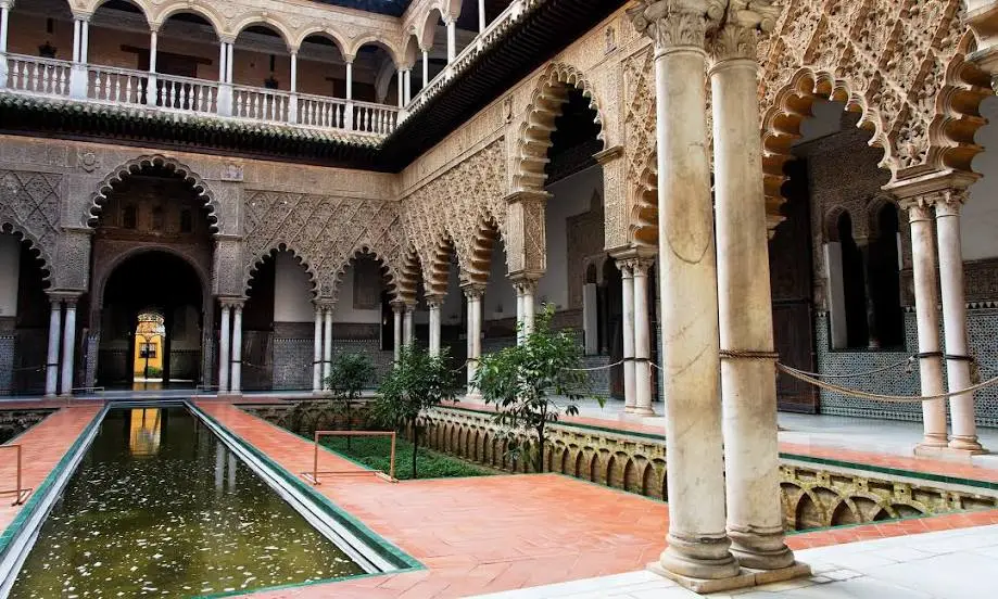 Royal Alcázar of Seville - افضل الأماكن السياحية في اسبانيا