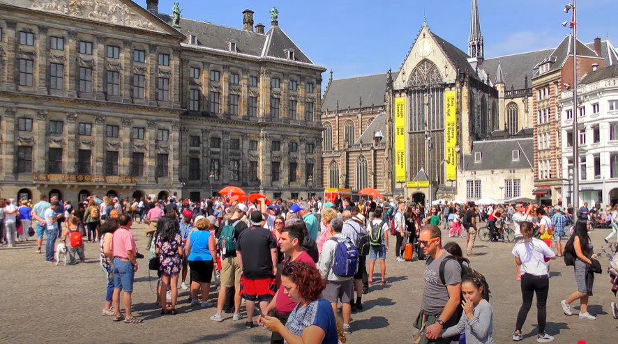 زيارة ثلاث دول أوروبية في 8 أيام