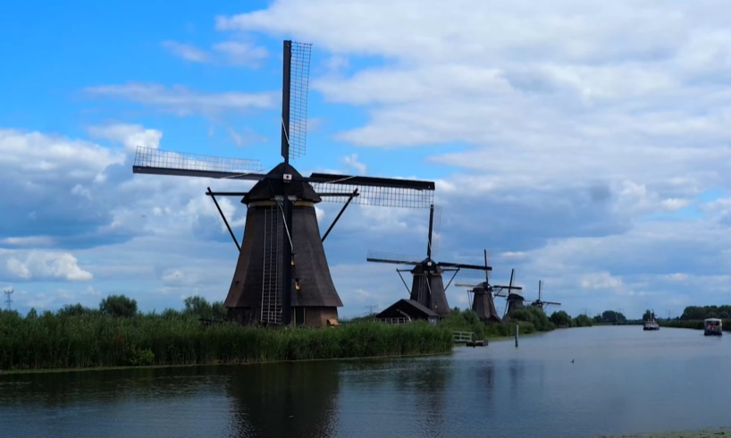 جولة سياحية في طواحين الهواء كيندرديك- Kinderdijk