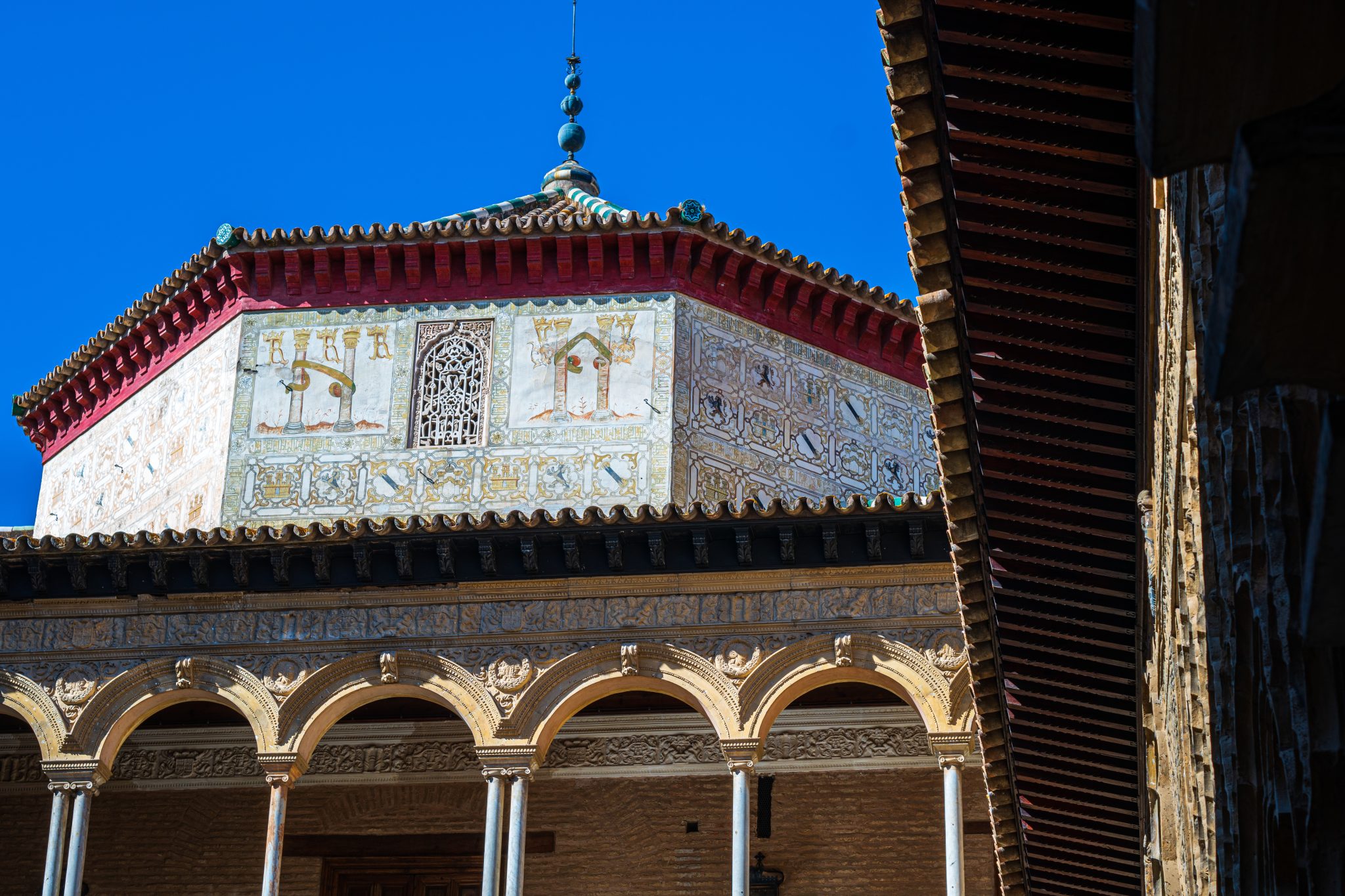 شقق VIP في إسبانيا مع مرشد وسائق عربي