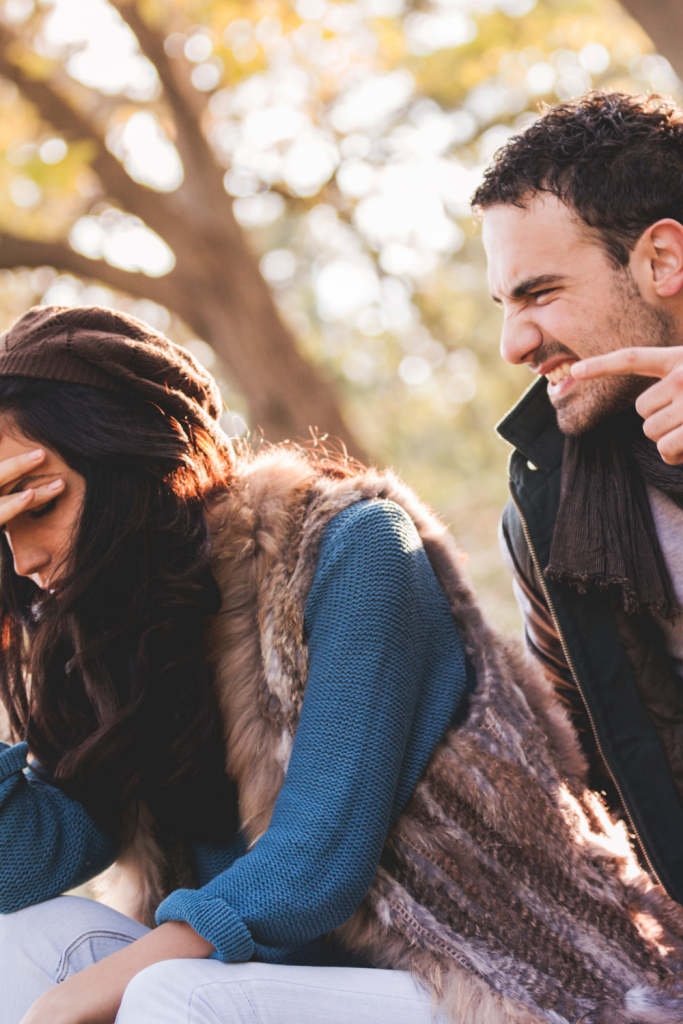 Early Signs Of A Controlling Boyfriend