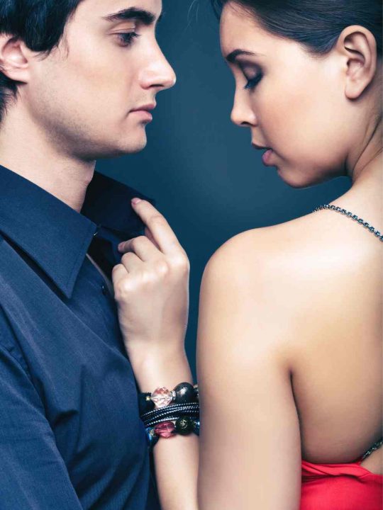 10 Clear Signs a Woman is Sexually Attracted to You