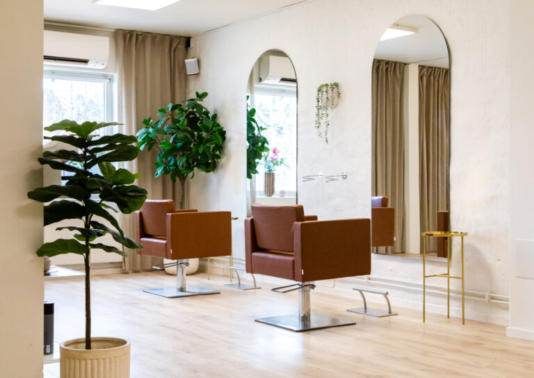 Frisörstolar på LYX Hårstudio