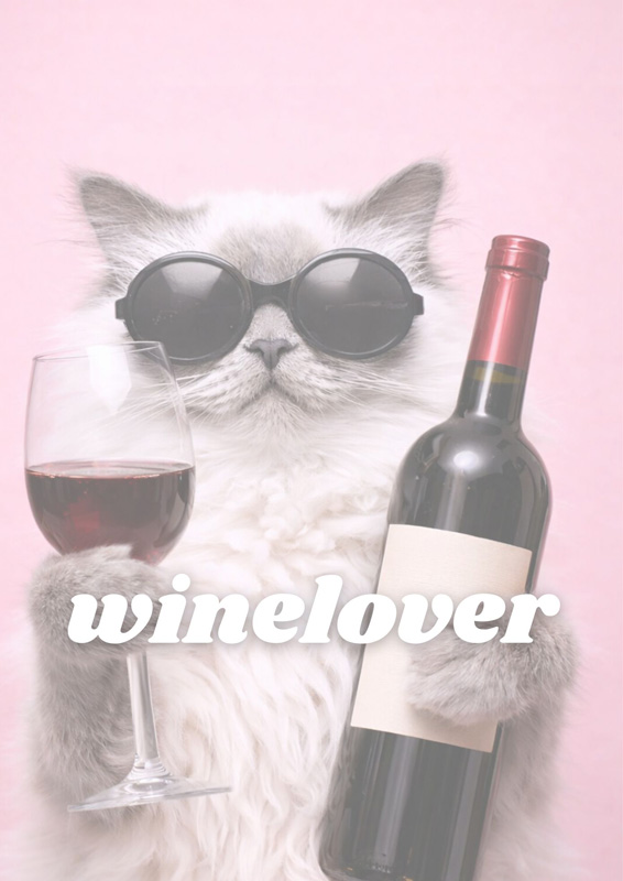 wine lover pet, wijn pet, wine quote cap, vino cap, rosé lover pet, brunch cap, grappige wijn pet, cadeau voor wijnliefhebber, unisex statement cap, trendy wine cap, girls night pet, wine o’clock cap, lifestyle accessoires, funny wine pet, classy quote cap