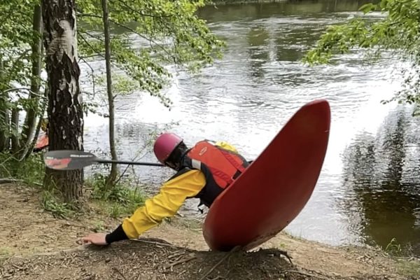 tricks in a river kayak