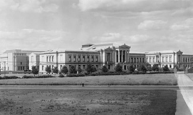 MFA, 1909 Beaux-Arts structure designed by Guy Lowell