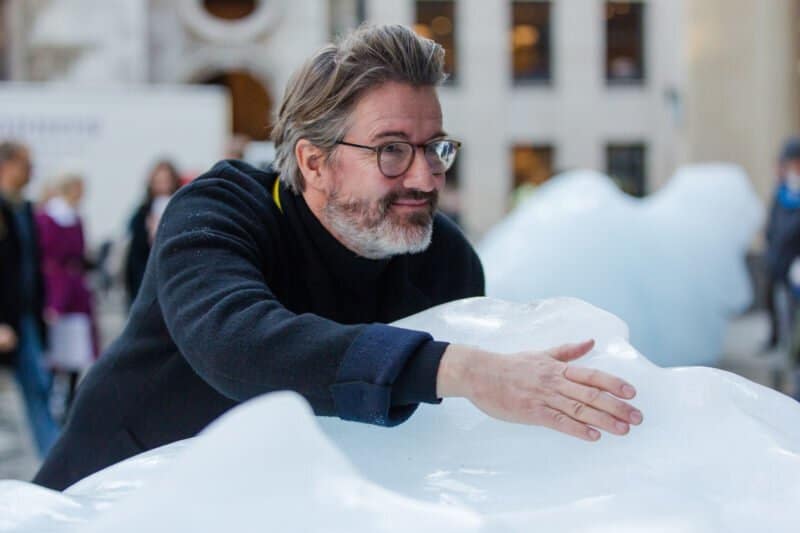 Olafur Eliasson with his Ice Watch installation in London