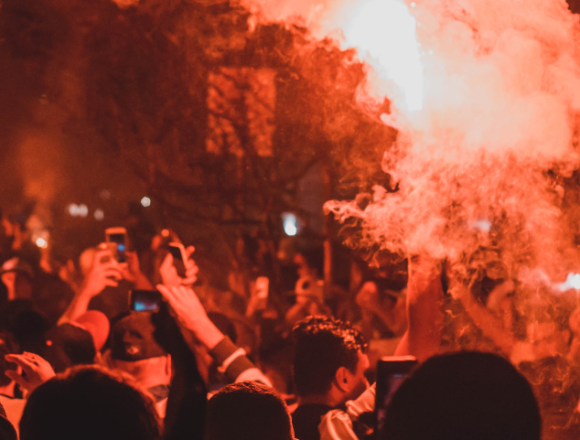 Hooligans Nieuw voor op tv: Hooligan Island