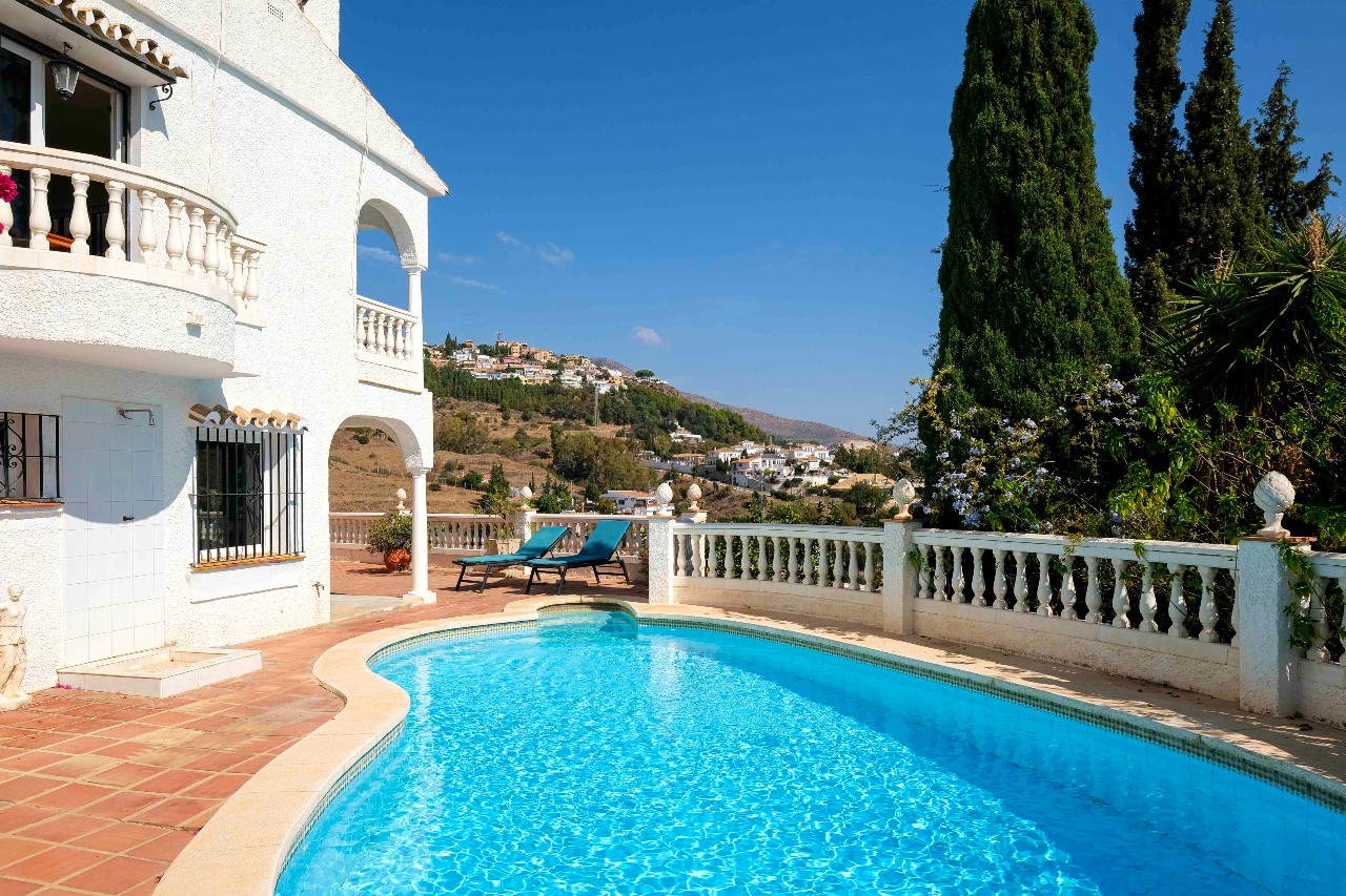 Superskøn villa med privat pool