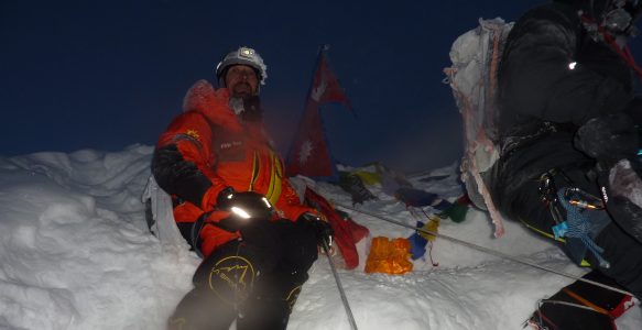 Summit Manaslu