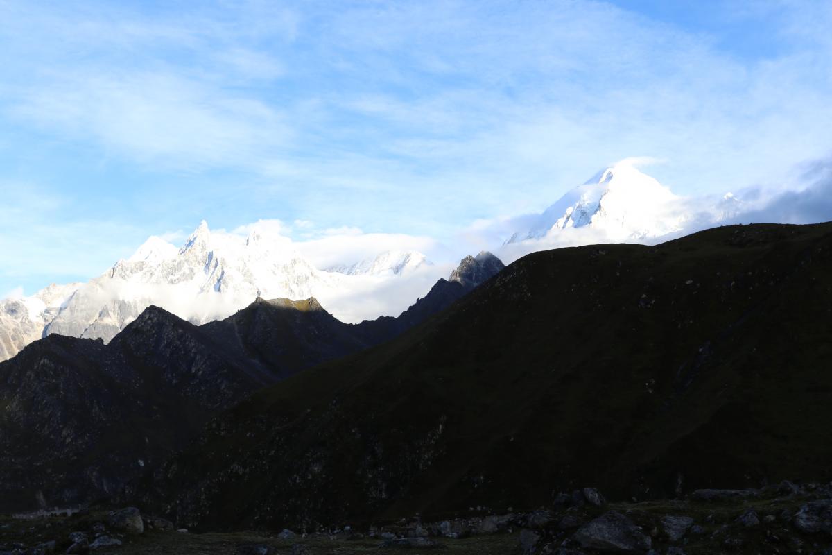 Trek van Bhimthan naar Samdo via Larke pass