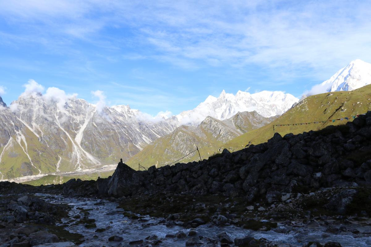 Trek van Bhimthan naar Samdo via Larke pass