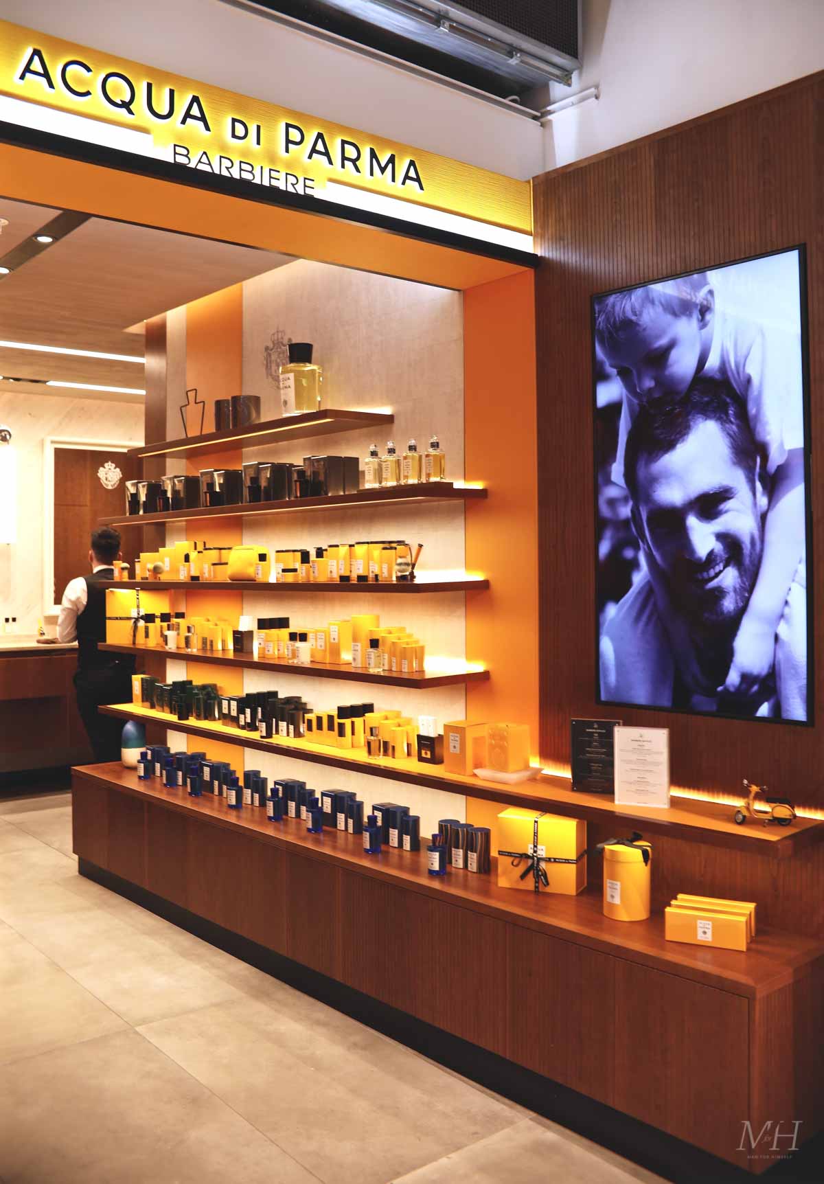 acqua-di-parma-uk-barbershop-man-for-himself-1