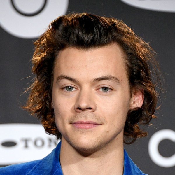 harry-styles-curly-medium-length-hairstyle-haircut-man-for-himself-ft.jpg