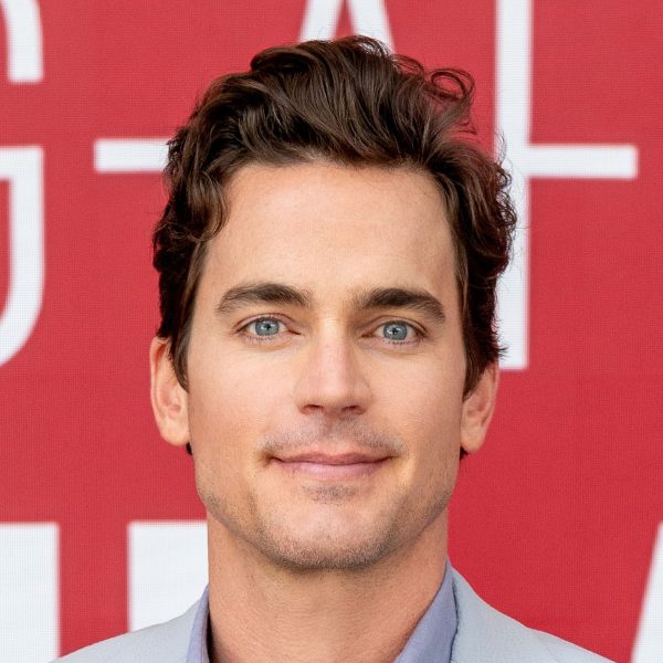 matt-bomer-natural-wavy-hairstyle-hairstyle-haircut-man-for-himself-ft.jpg