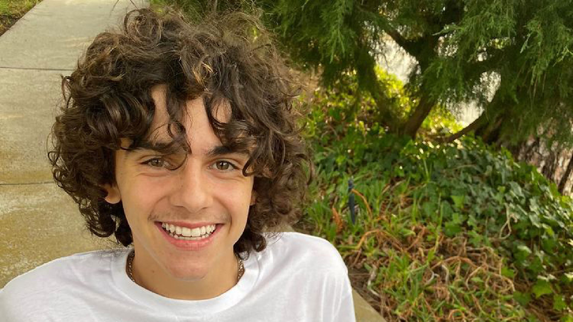 Curly hair 90s online