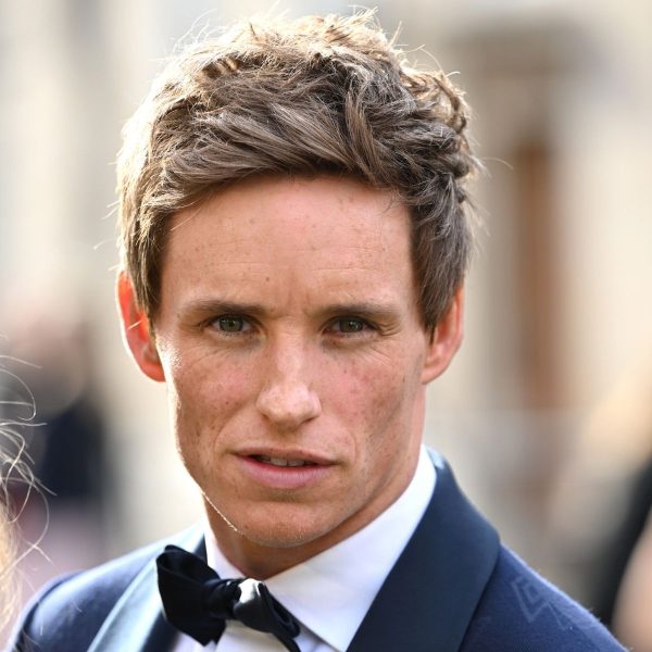 eddie-redmayne-textured-haircut-with-length-on-top-hairstyle-haircut-man-for-himself-ft.jpg