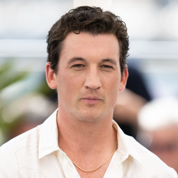 miles-teller-short-wavy-hairstyle-haircut-man-for-himself-ft.jpg