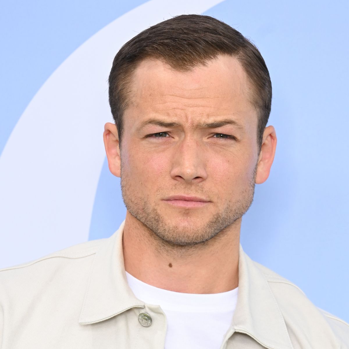 taron-egerton-crew-cut-with-widows-peak-hairstyle-haircut-man-for-himself-ft.jpg