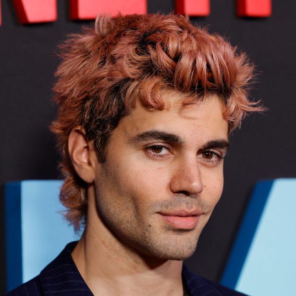 sebastian-quinn-bleached-textured-modern-mullet-hairstyle-haircut-man-for-himself-ft.jpg