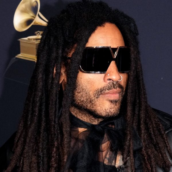 Lenny Kravitz: Long Chest-Length Dreadlocks