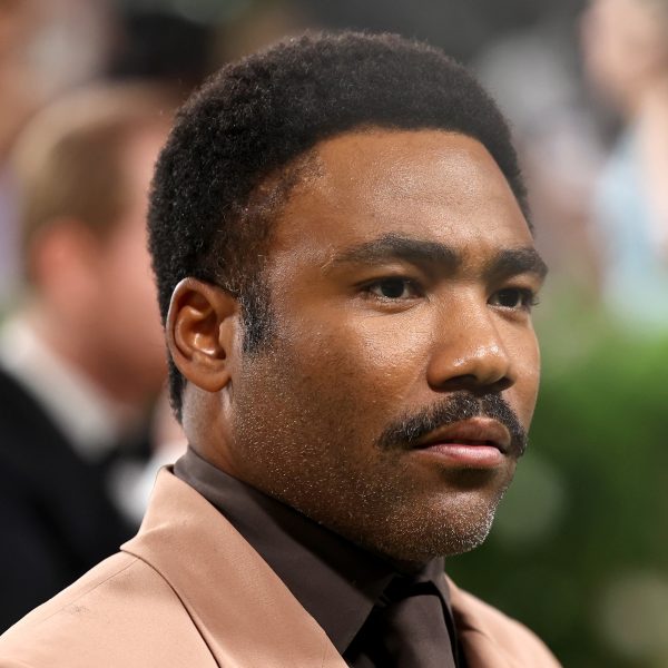 Donald Glover’s Hair: Short Afro With Medium Fade