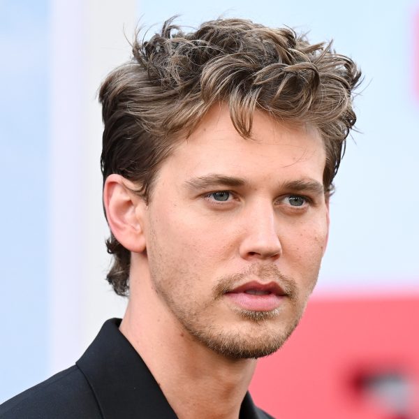 Austin Butler’s Hair: Wavy, Tousled Quiff