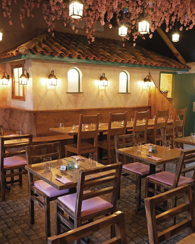 Mannuccis upstairs dining area showing our beautiful decorations