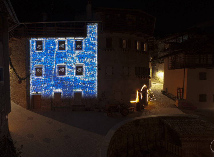 A still frame from the Christmas market projection mapping in Rango, Italy