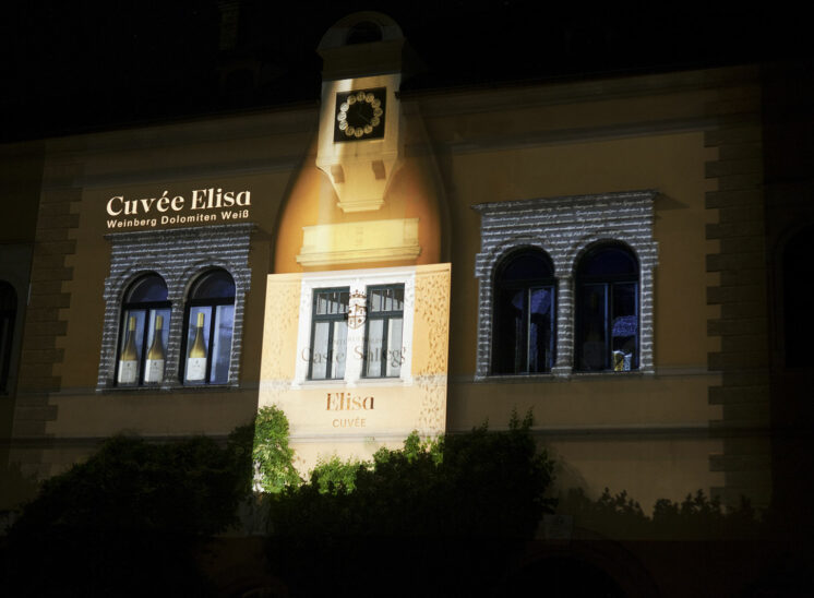 Castel Sallegg wine projection mapping