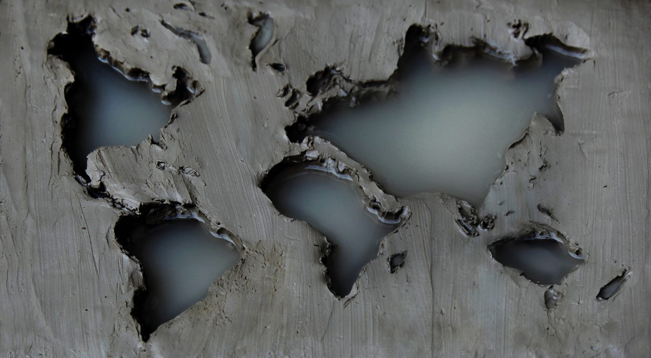 Mariana Vassileva 2013 big-puddle Photo Print on aludipond 33x60cm