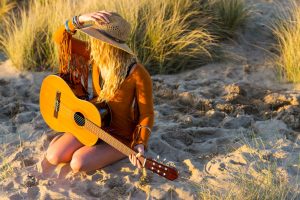 Colourful beach lifestyle photography. Cornwall photography & styling by Marianne Taylor.