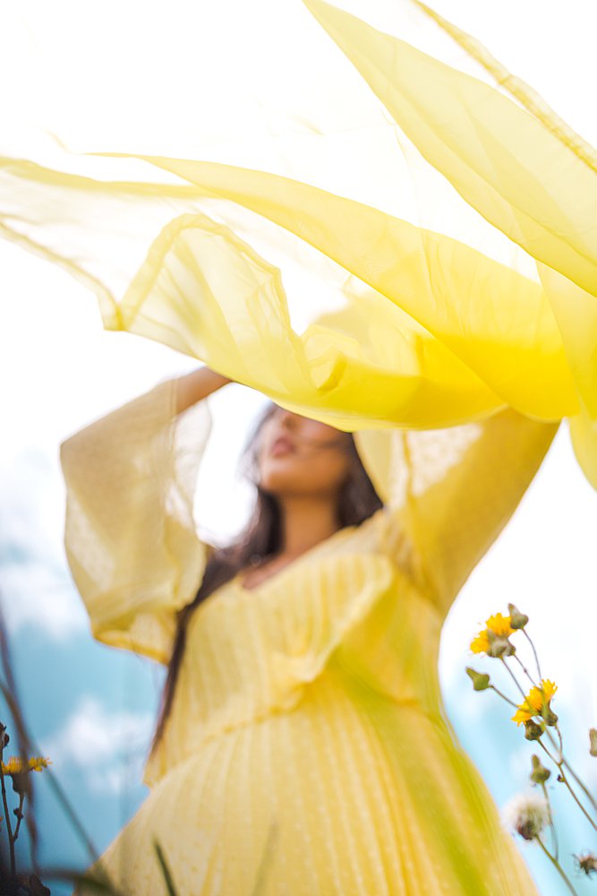 Colourful sky & sun lifestyle shoot in Cornwall. Lifestyle photography by Marianne Taylor.