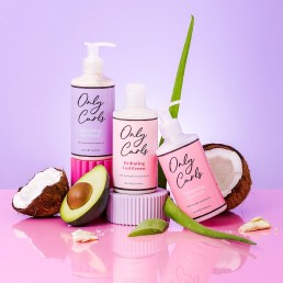 Creative still life photography & content creation for Only Curls hair beauty products. Product photography and styling by Marianne Taylor.
