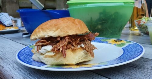 Broodje Pulled Pork met witte kool