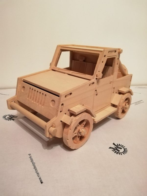 Fahrzeug Spielzeug aus Holz Design Jeep Wrangler