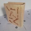 Buchcover Schatulle Geschenkbox mit Verschluss aus Holz Buche