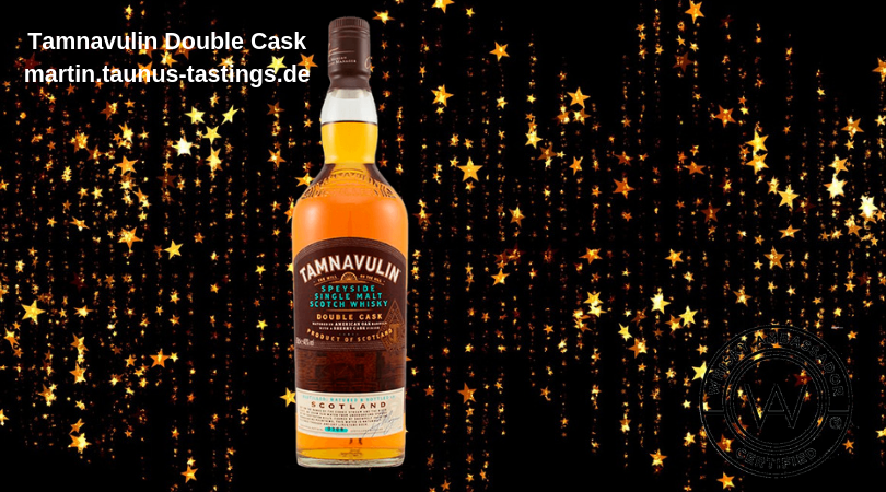 Eine Flasche Tamnavulin Double Cask, im Hintergrund Sterne