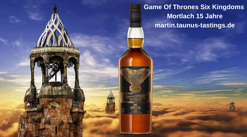 Eine Flasche Game Of Thrones Six Kingdoms Mortlach 15 Jahre im Hintergrund eine Fantasy Landschaft
