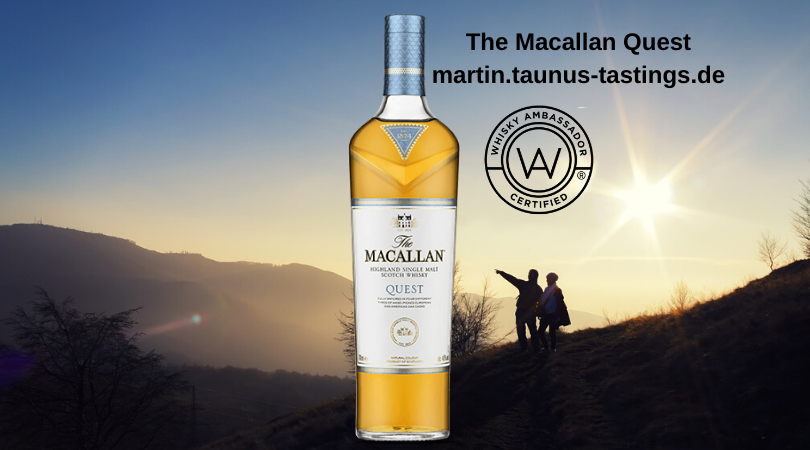 Eine Flasche The Macallan Quest mit Bergen und Wanderern im Hintergrund