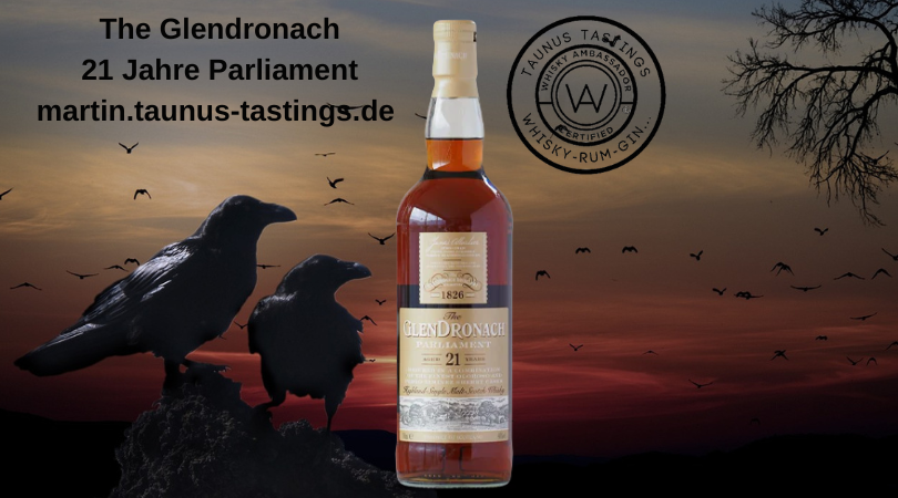 Eine Flasche The Glendronach 21 Jahre Parliament, im Hintergrund Krähen.