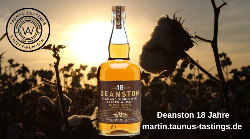 Eine Flasche Deanston 18 Jahre, im Hintergrund ein Baumwollfeld